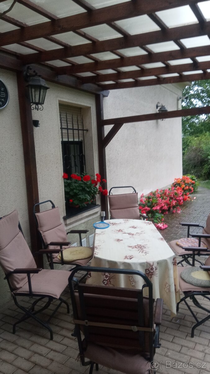 Pronájem bytu 3+kk 110m² v rodinném domě, dvě koupelny - 11