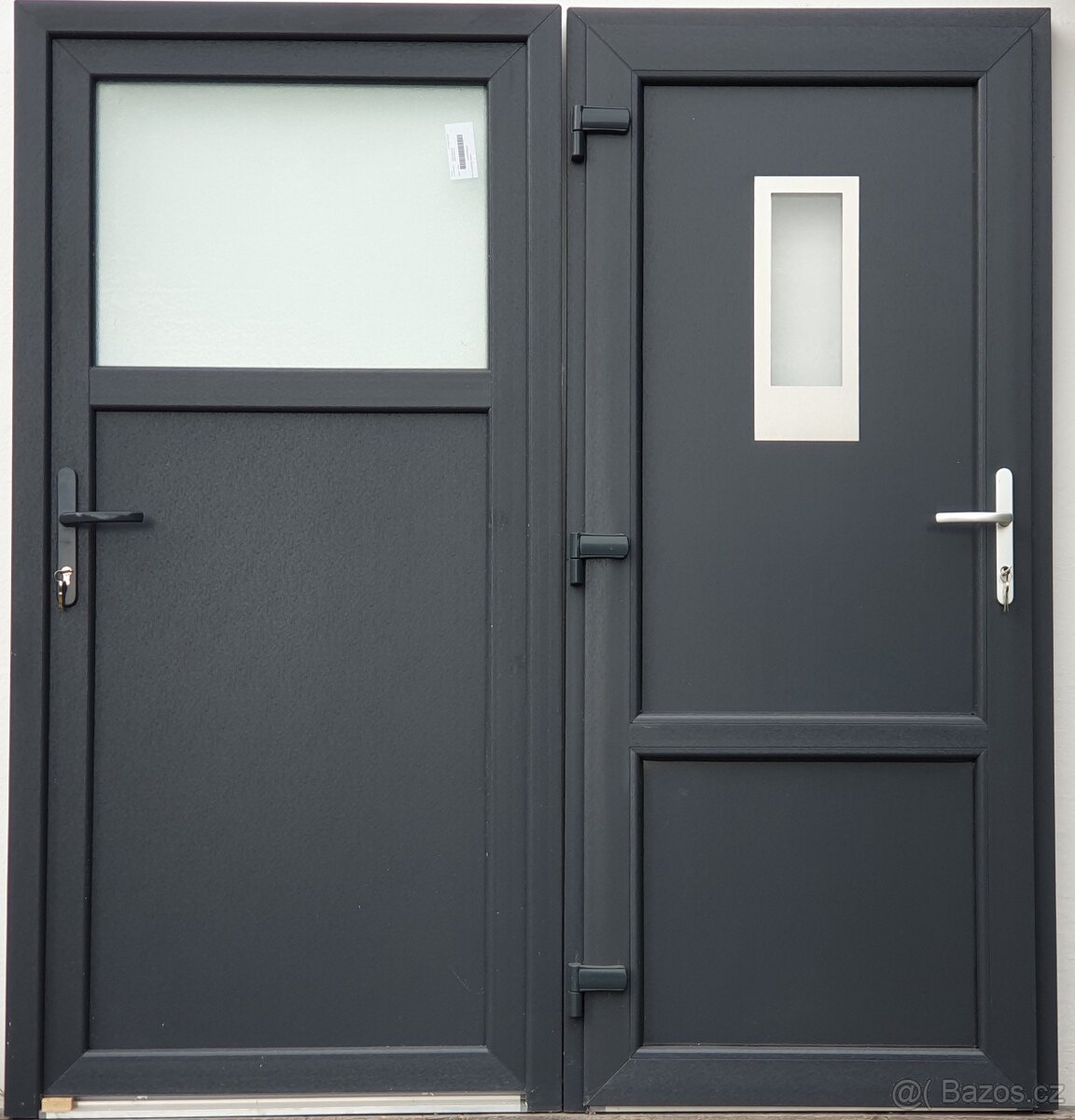 okna a celoprosklené dveře - 11