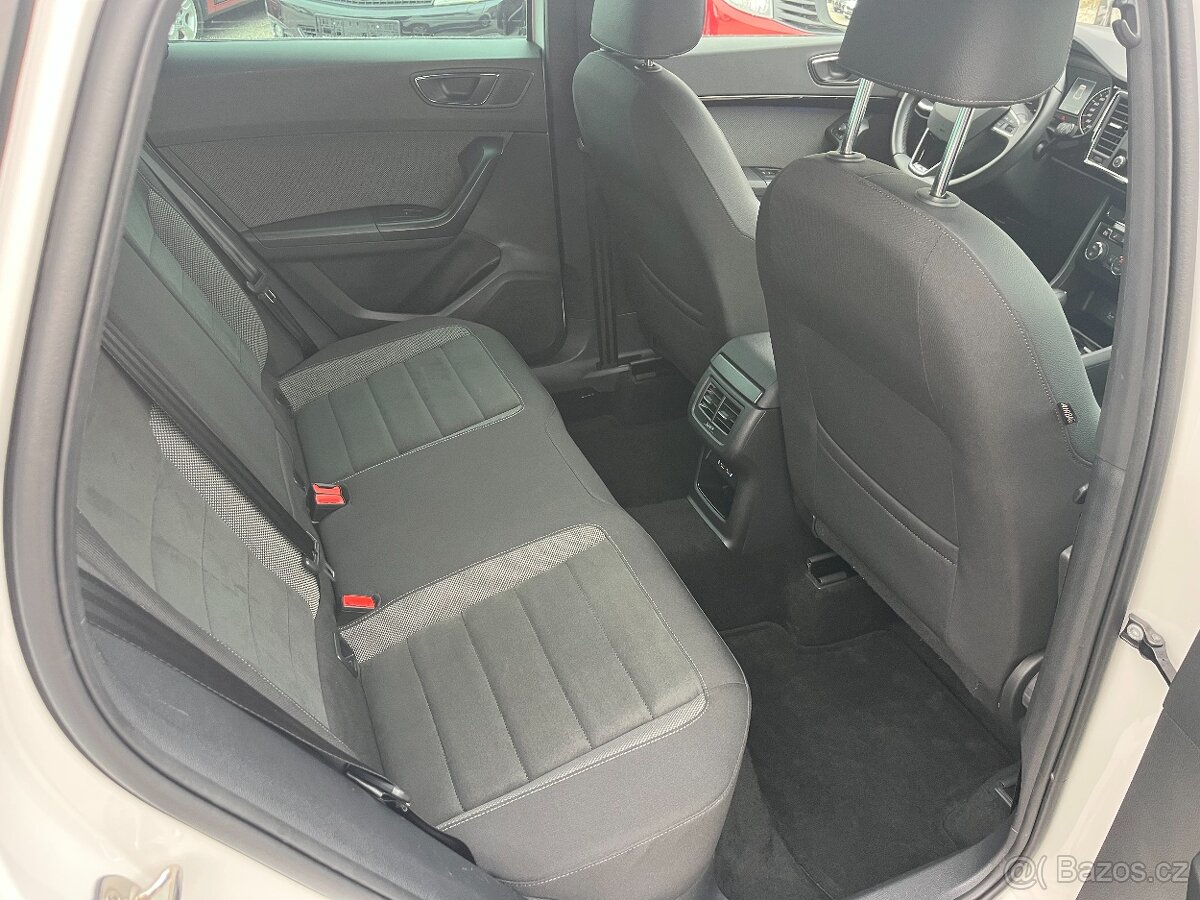 Seat Ateca 4x4 2.0TDi 110kw, první majitel - 11