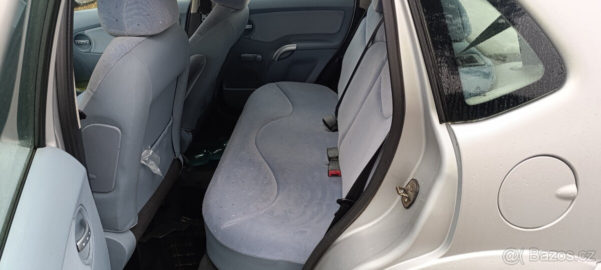 Prodám Citroen C3 1.1 benzín - 11