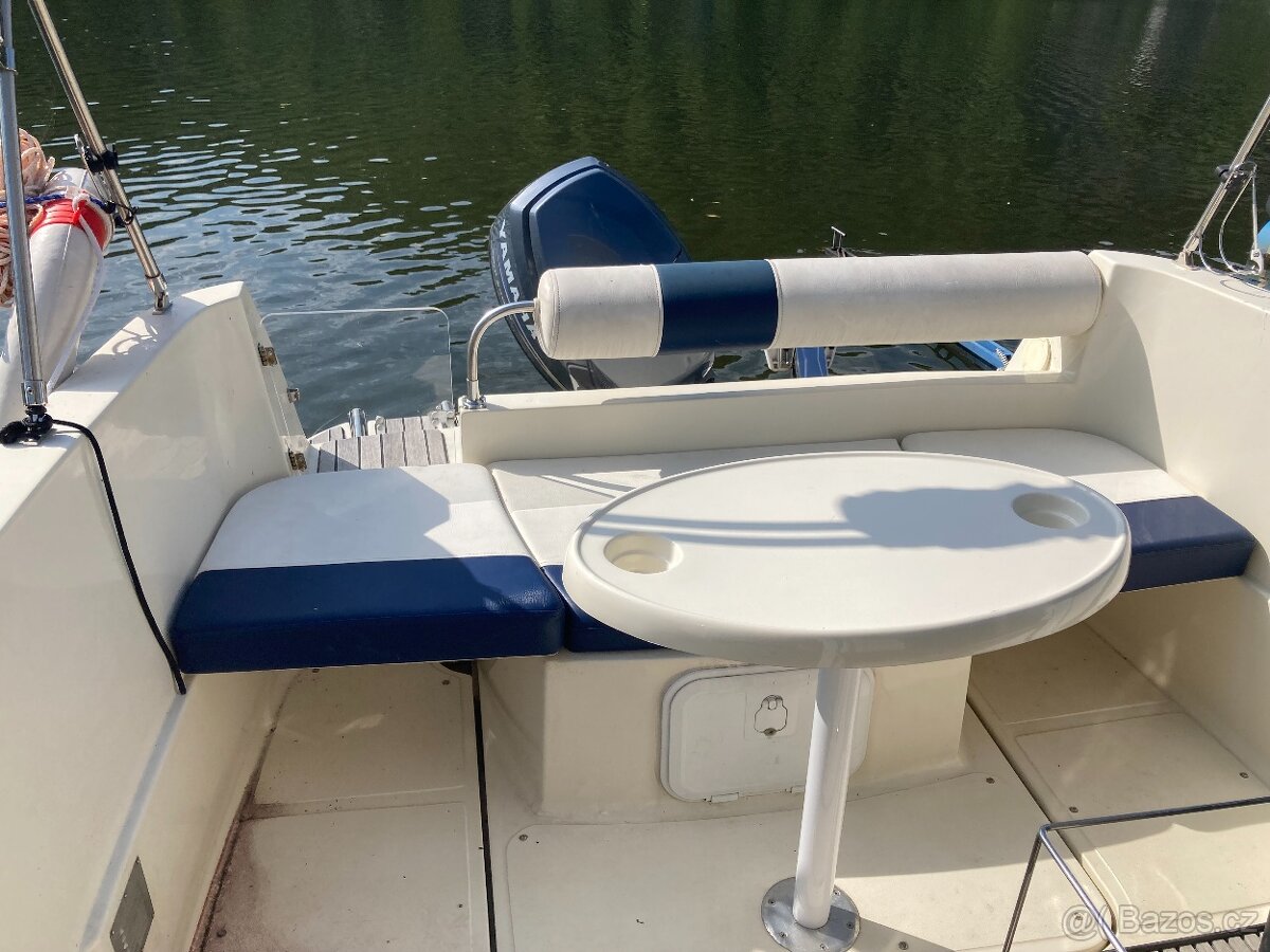 Motorová kajutová loď Bluestar Holiday 720 - 11