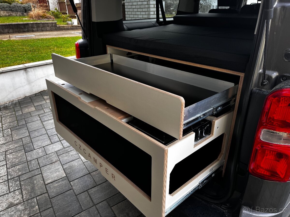 Campingová vestavba Czcamper XL do dodávky - 11