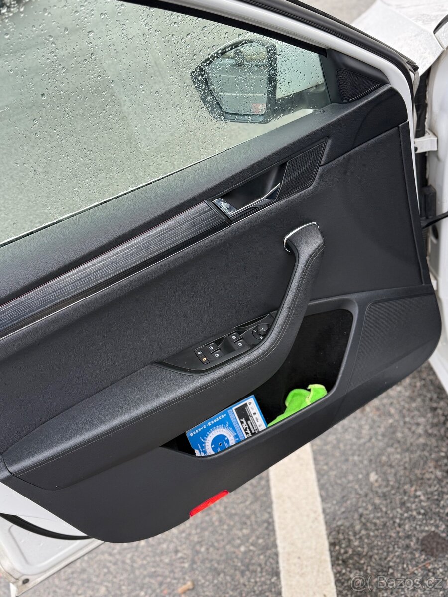 Škoda Superb. 110 kw. Webasto. Premium - 11