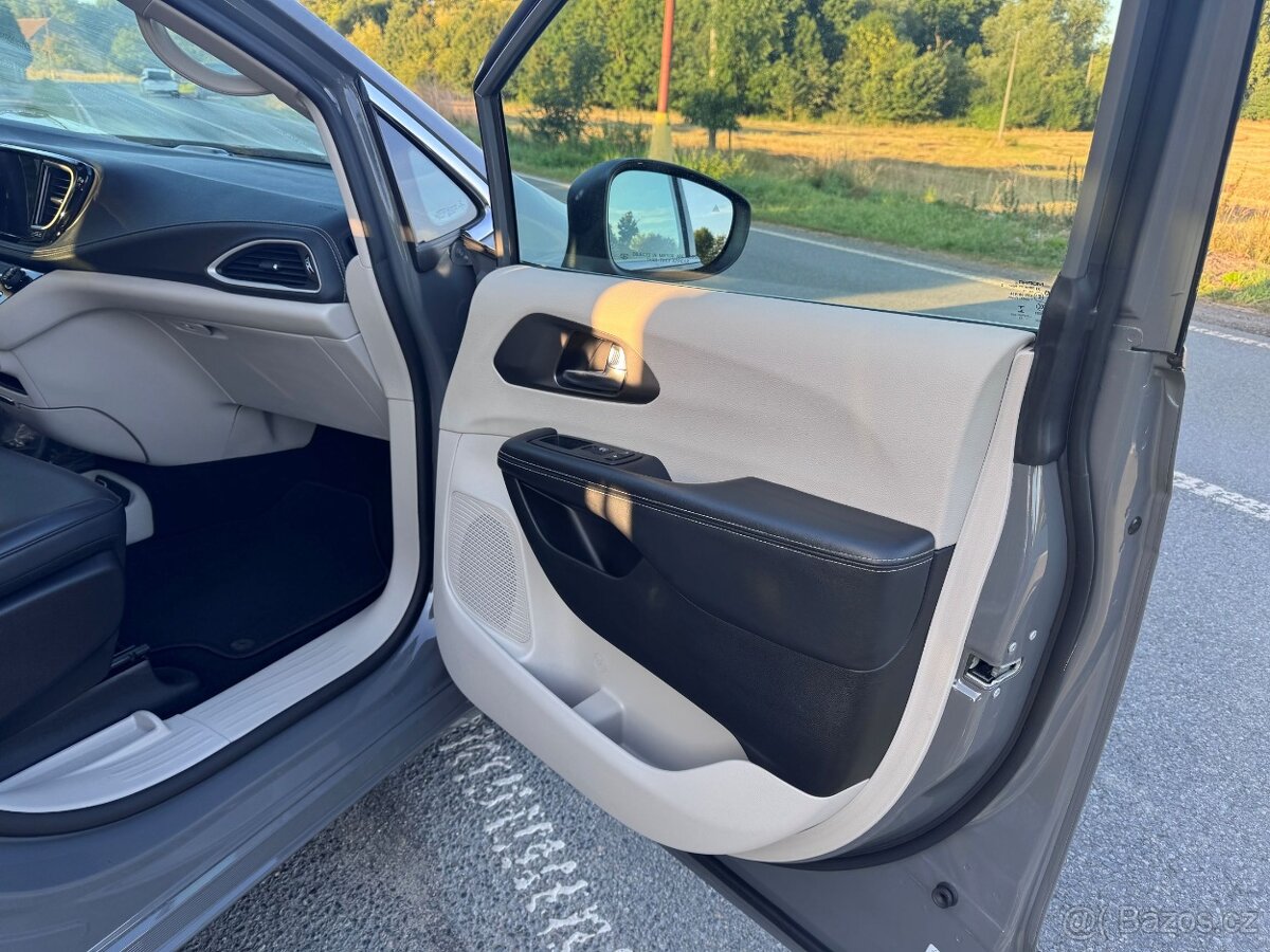 Chrysler Pacifica 3,6 Hybrid RU Radar Limit 2023 - 11