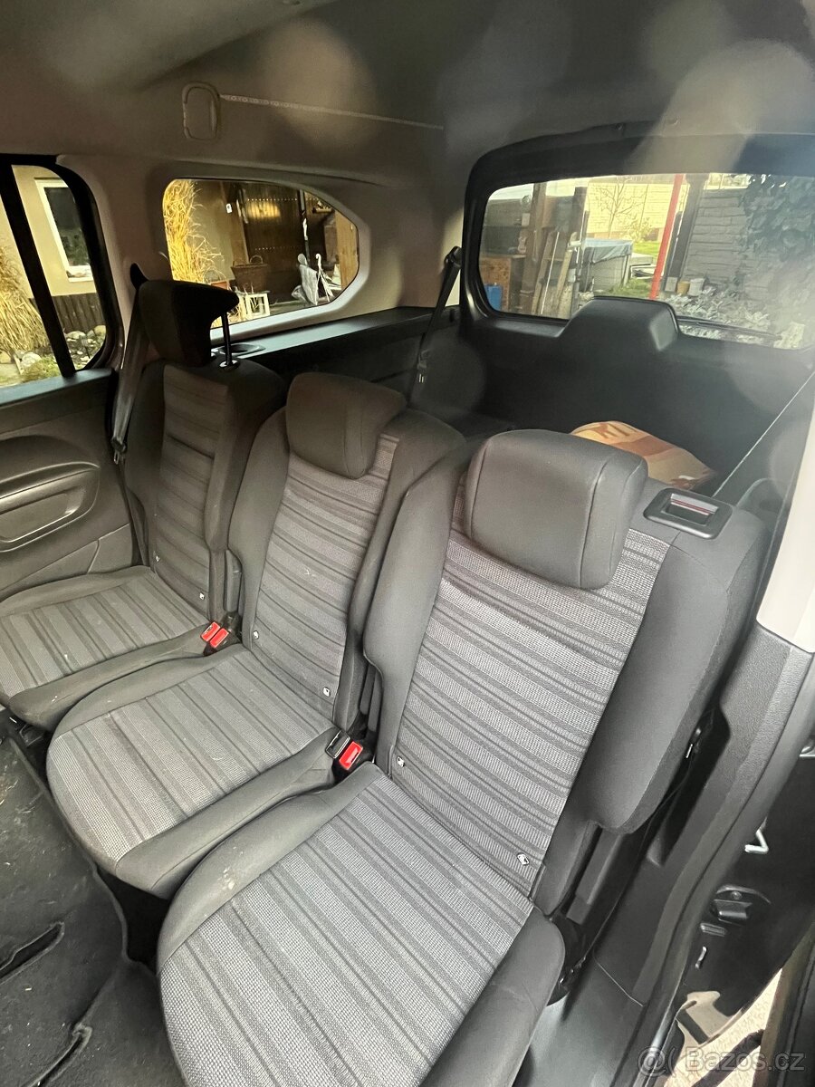 Opel Combo Life 1,5DCi 7míst - 11