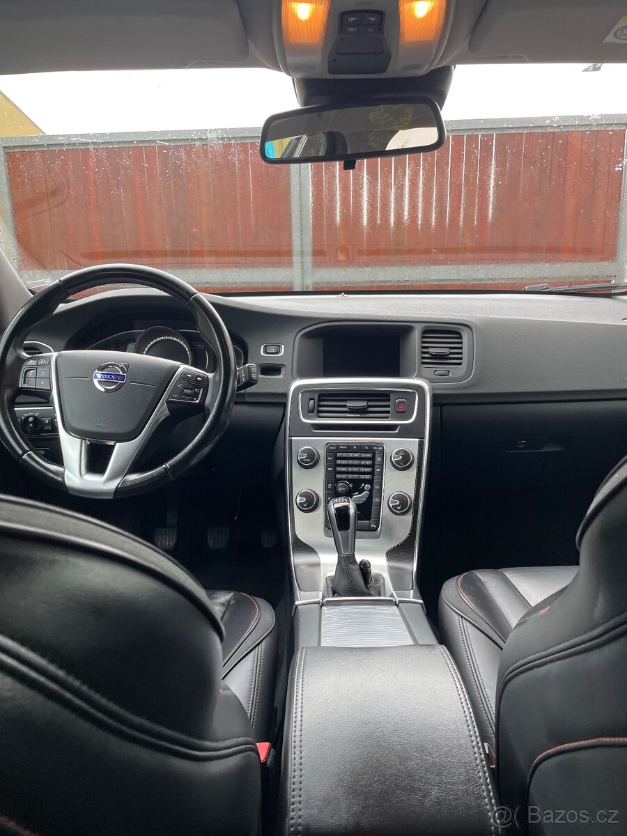 Volvo v60 2017. - 11