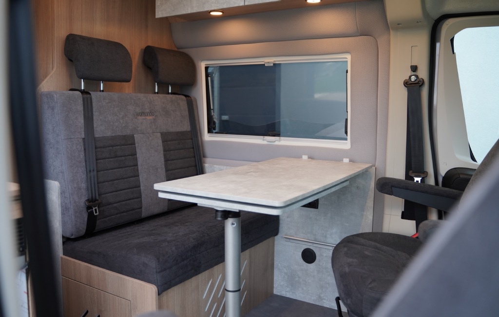 Robeta Womondo Sphinx sleva 231 000 Kč - 11