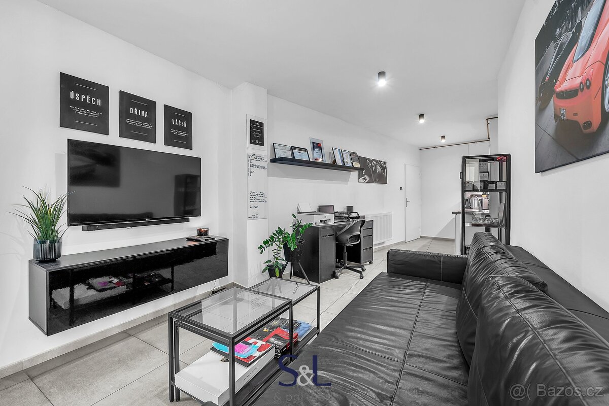 Prodej obchodního prostoru 325 m², Nový Bor, ev.č. 01370 - 11