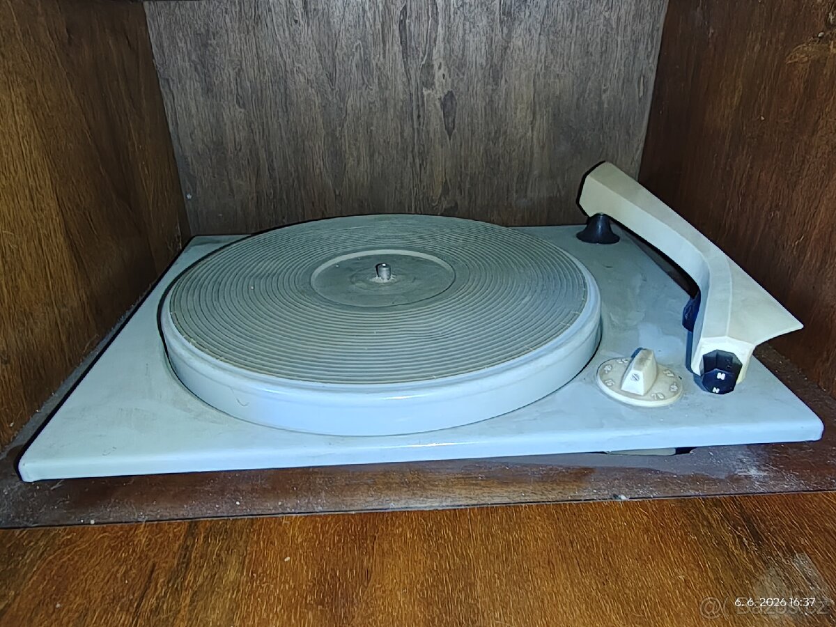 Gramoradio Tesla + Kotoučový magnetofon Tesla - 11