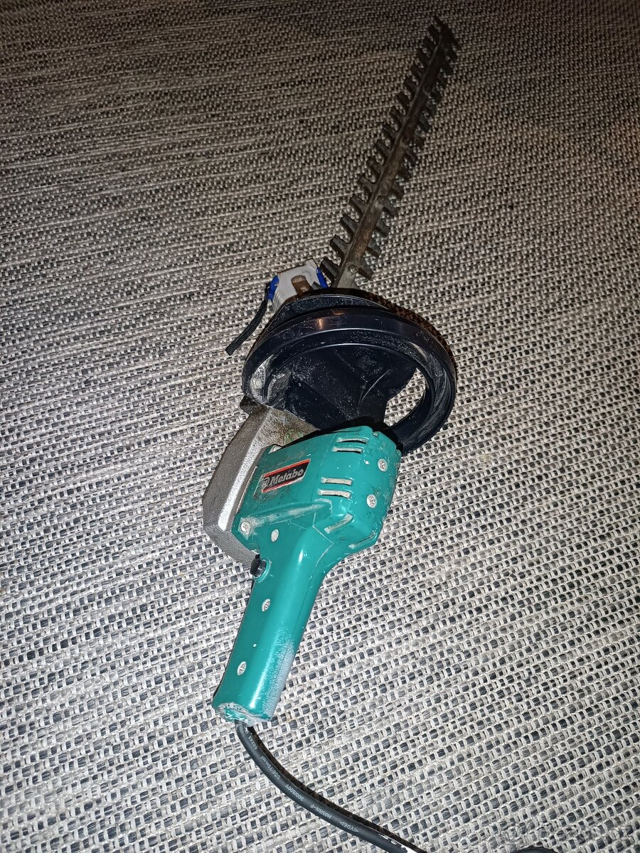 Elektrický plotostřih Metabo - 11