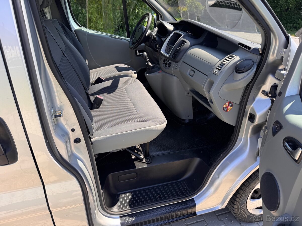 Opel Vivaro 2.0CDTI 84Kw L2 - 9.Míst - 114.TKM - 11