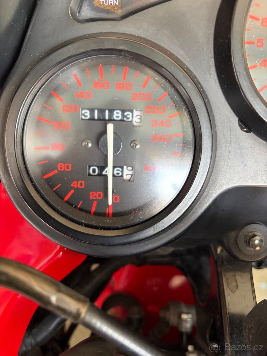 Honda CBR 500 F - 11