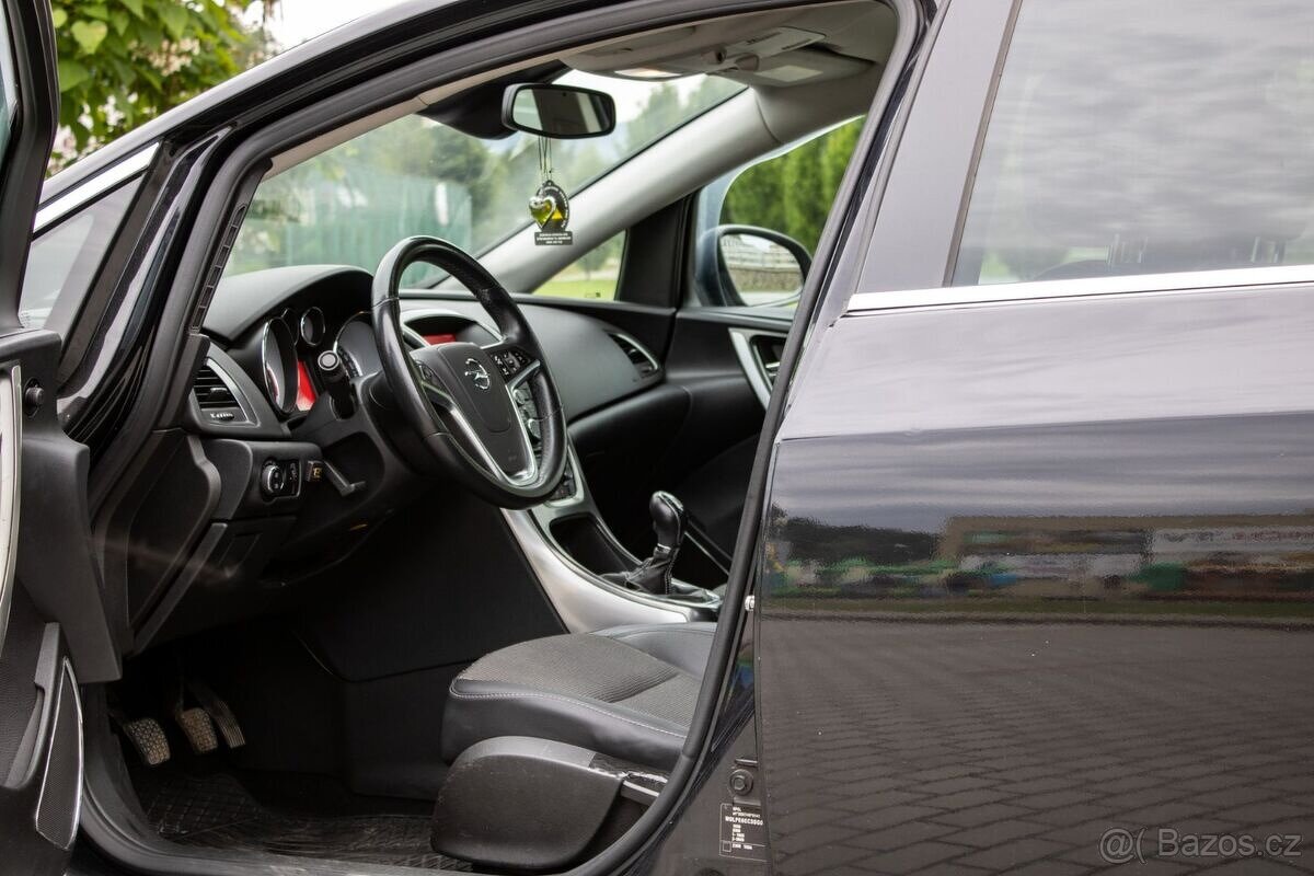 Opel Astra 1.4 Turbo LPG / 103kW / M6 / 2011 - 11