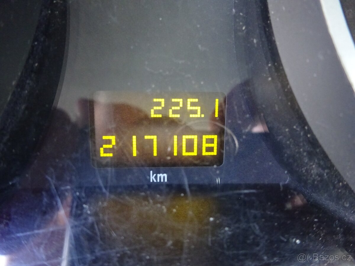 Opel Astra 1.8i Combi r.v.2005 (92 kw) Nová STK - 11