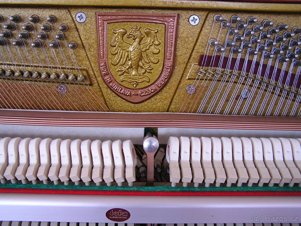 Prodám pianino Rieger Kloss mod.115 - 11