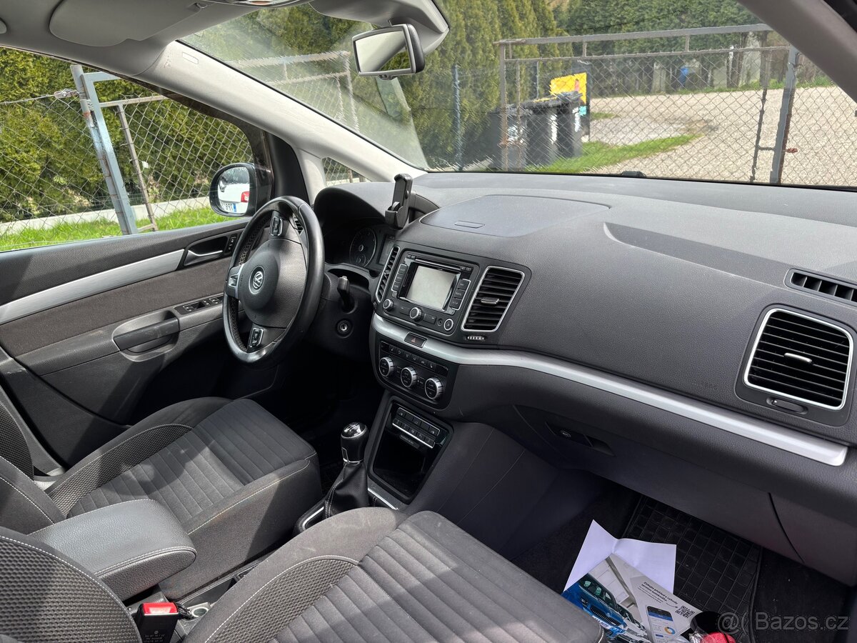 Volkswagen Sharan 2.0 tdi 130 kw ,7 mist.Tažné zařízení - 11