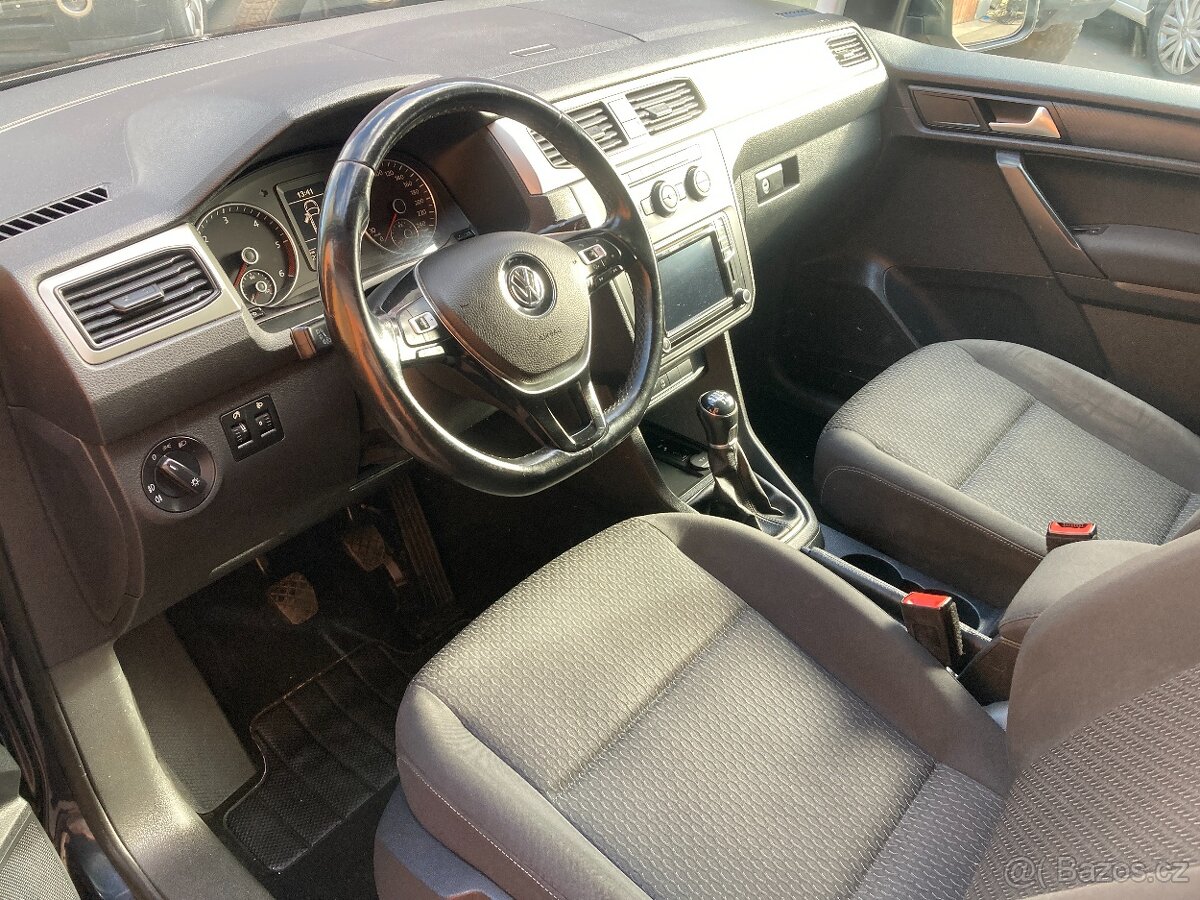 VOLKSWAGEN CADDY MAXI 2,0 TDi 7míst, multif.volant - 11