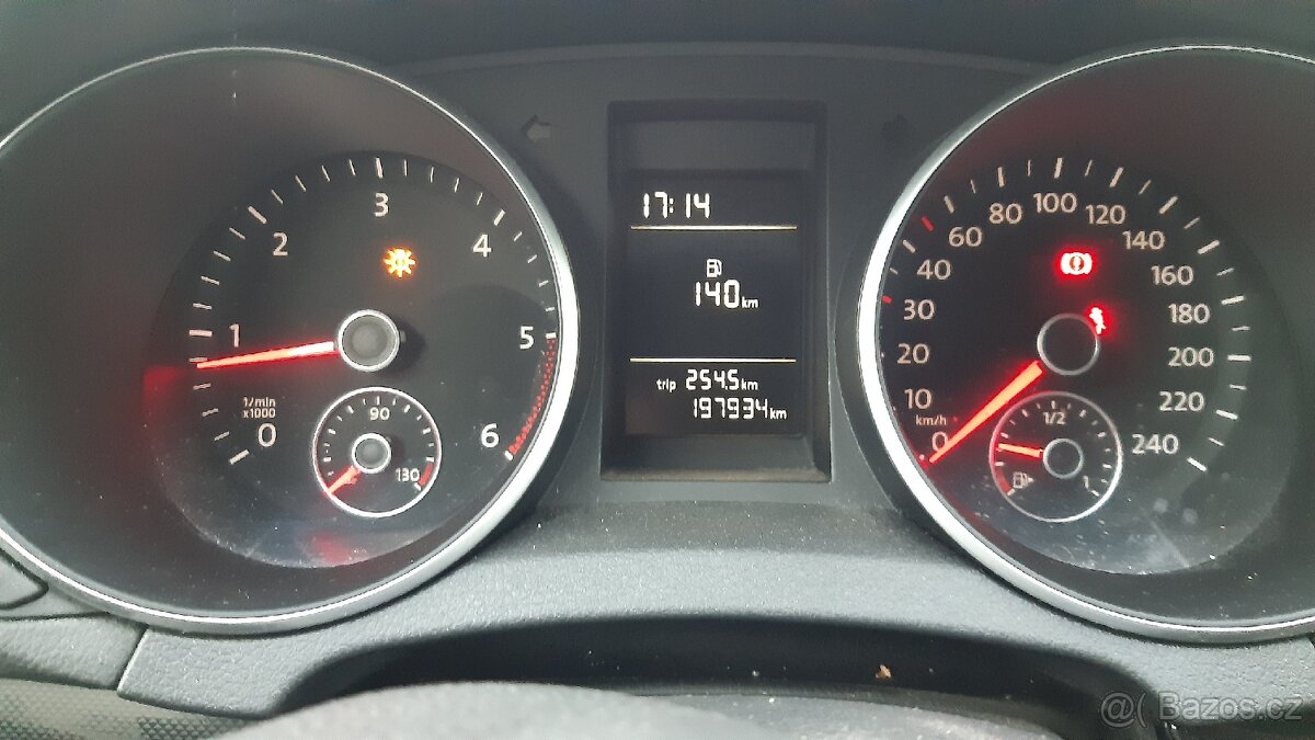 Vw Golf 6 ,1.6 tdi 77 kw r.2012 - 11