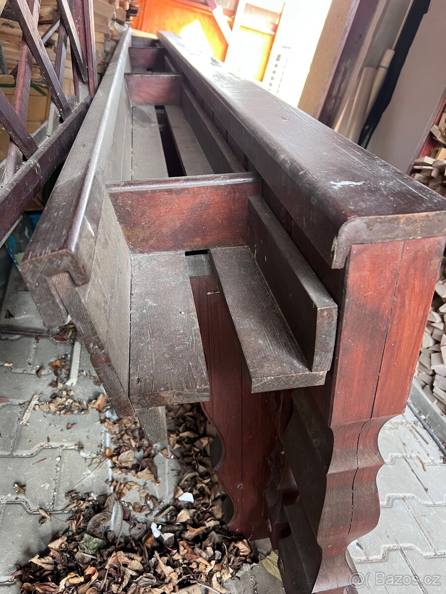 Prodám dřevěné zábradlí 2 ks - 11