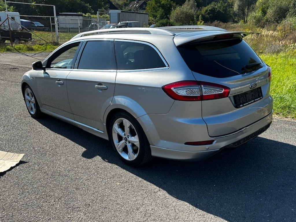 Ford Mondeo 2.0TDCi, r.2013, 1.maj., serviska, STK, titanium - 11