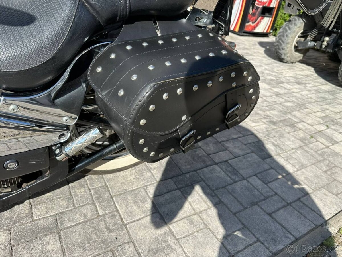 Kawasaki VN800 Classic - 11