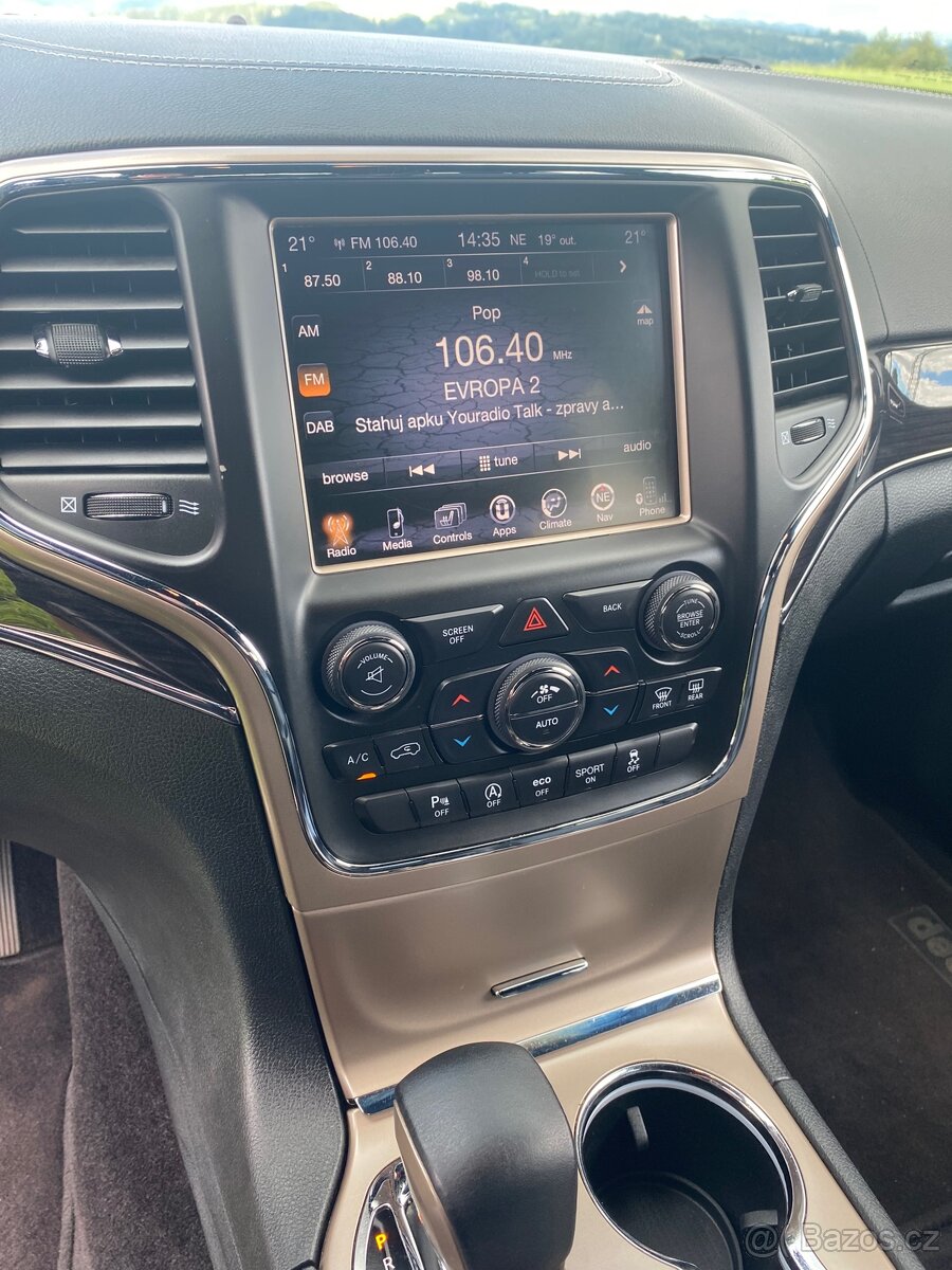 Jeep Grand Cherokee Overland 2018 - 11