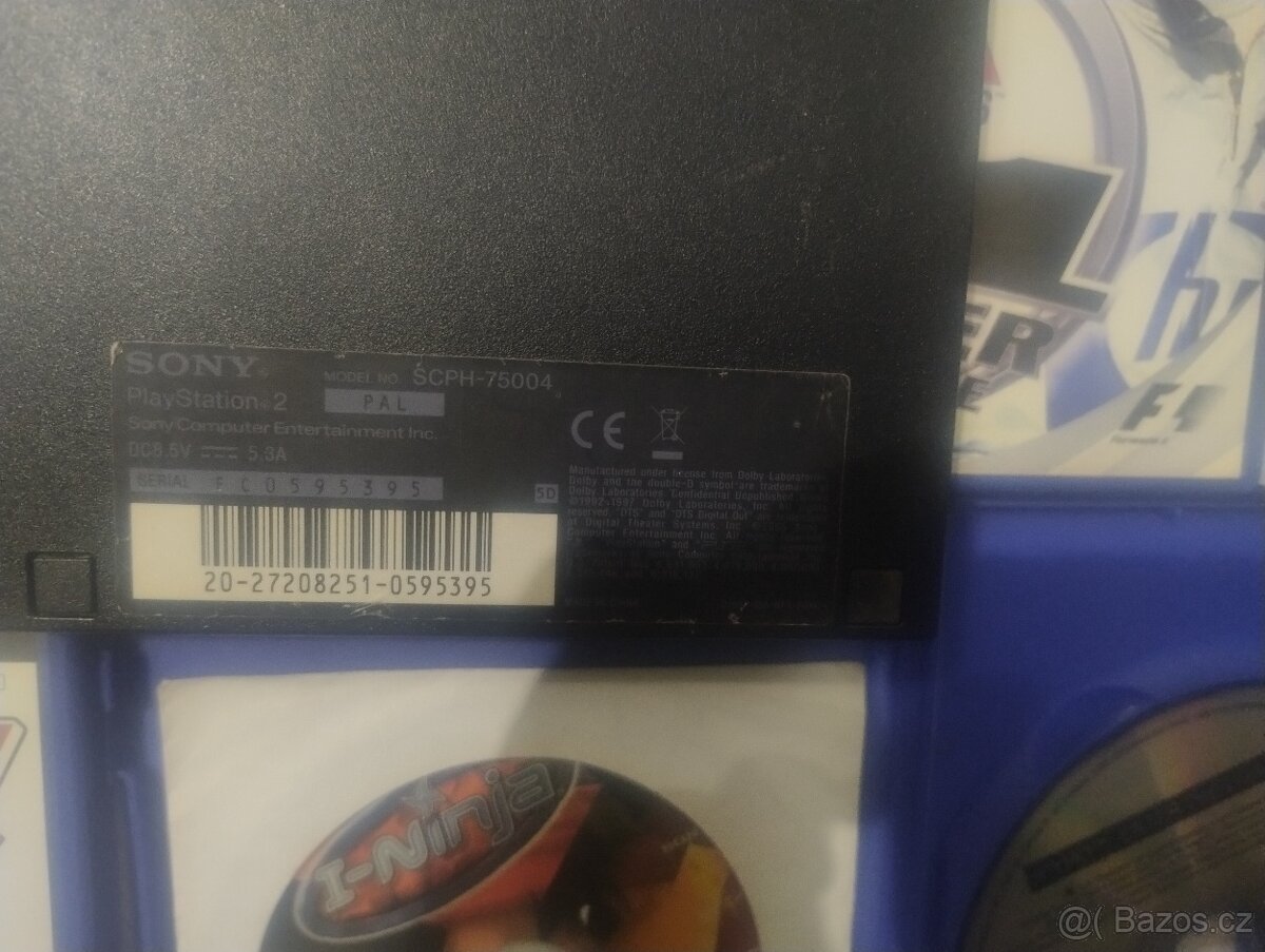 PlayStation 2 Slim + 2 ovladače,kabely,7her - 11