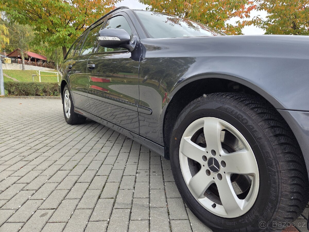 Mercedes Benz W211 4Matic E280 rok 2008 - 11