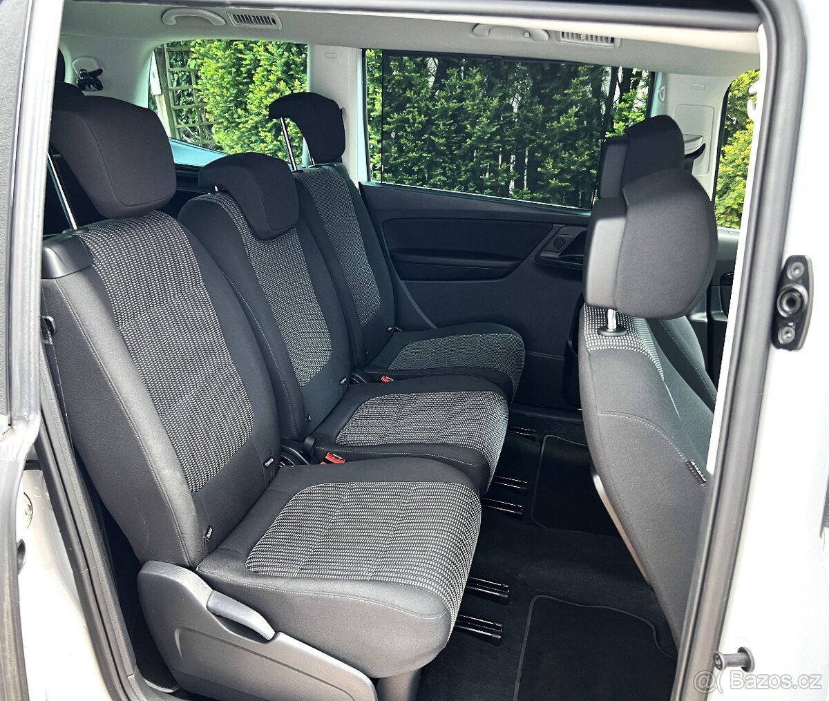 Seat Alhambra 2.0 TDI 7míst, kamera, navigace - 11
