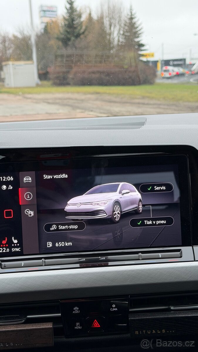 Volkswagen Golf 8 - 11