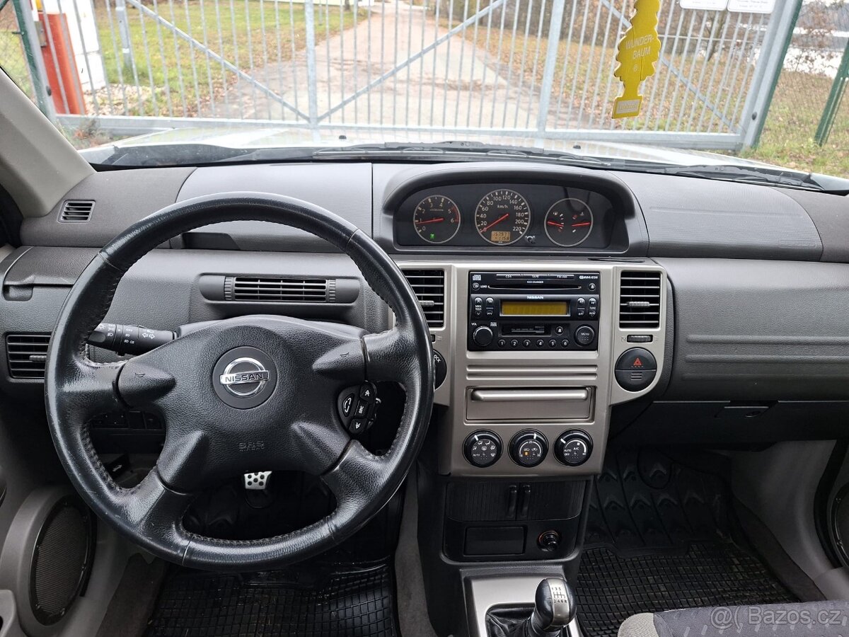 Nissan X-Trail 2.2 dci 100 kw 4x4 - 11