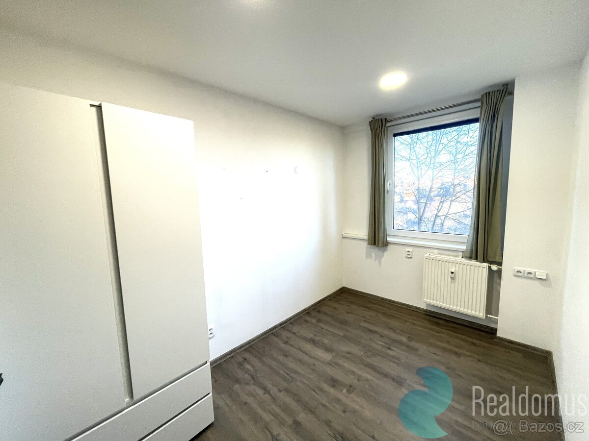 Pronájem, Byt 4+1, 78m2, Velešín, ul. Nad Cihelnou - 11