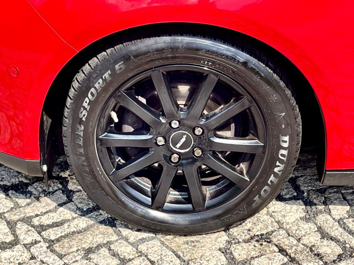 Ford Focus 1.0 Titanium ST Race red - 11