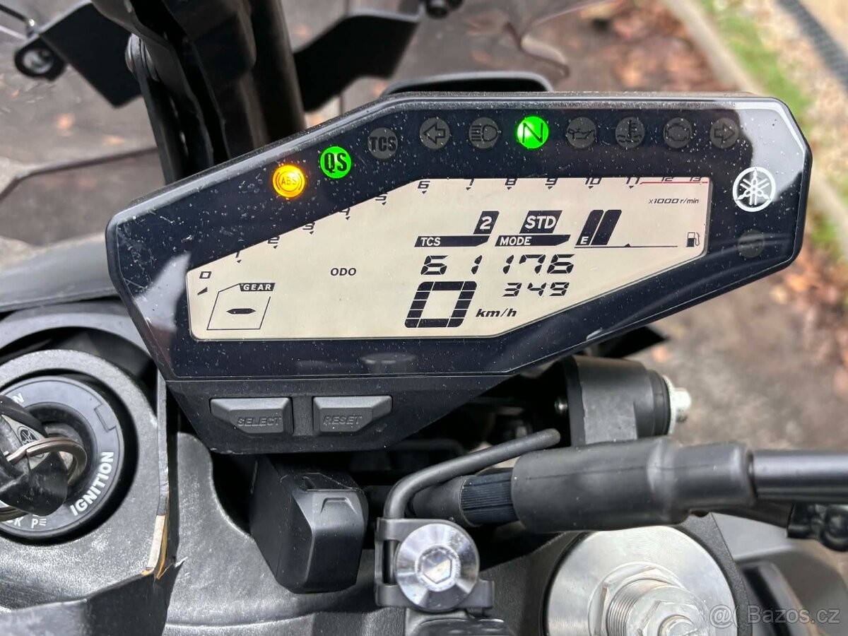 Yamaha MT-09 2017 - 11