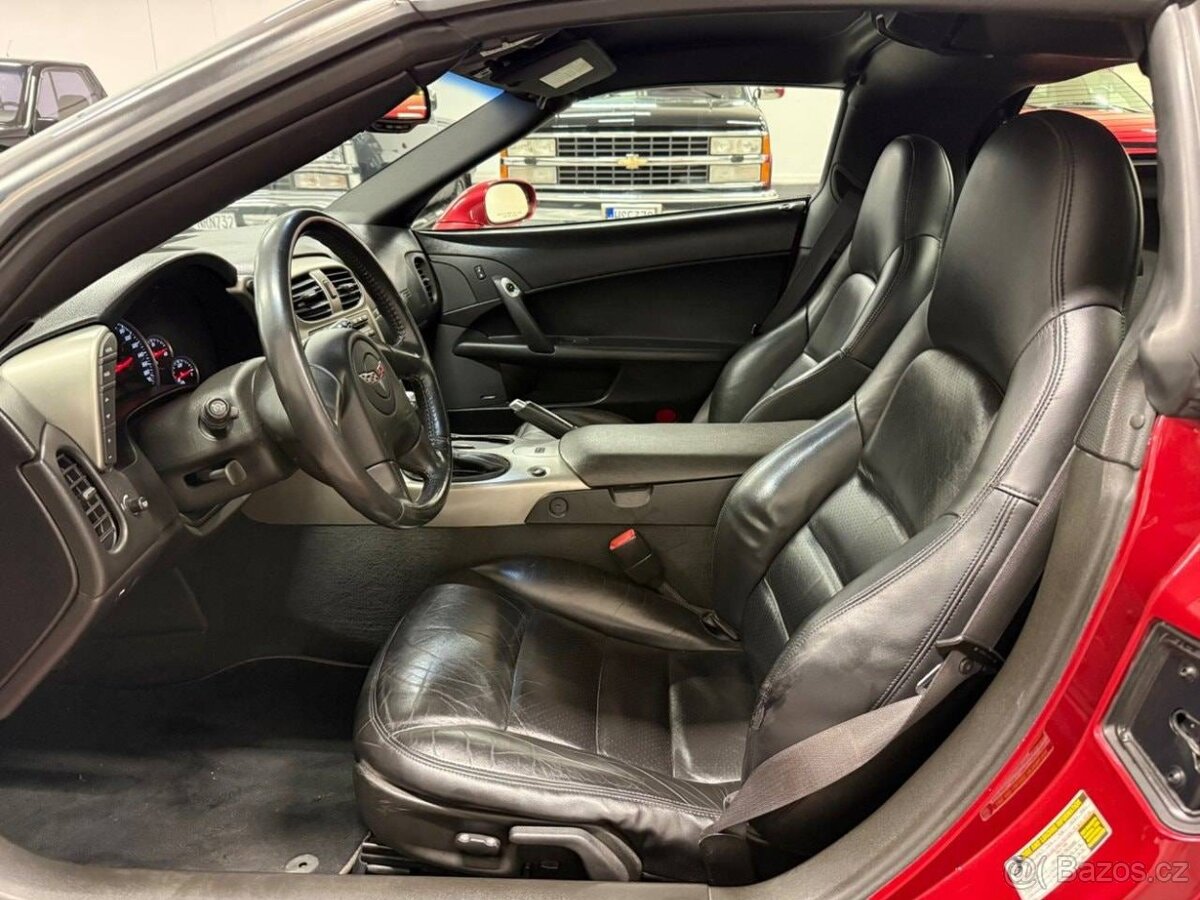 Chevrolet Corvette C6 z roku 2005 - 11
