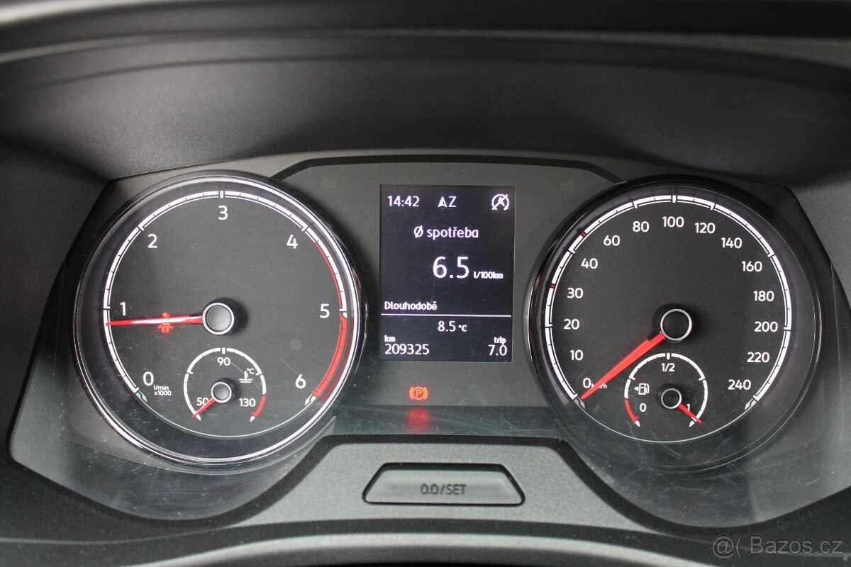 Volkswagen Transporter, 2.0 TDI 110kW, 1.MAJITEL,TAŽNÉ - 11