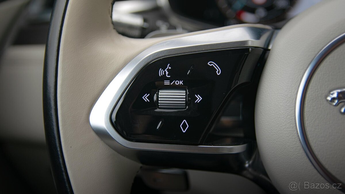 Jaguar F-Pace, D300 AWD 3,0/221kW DPH - 11