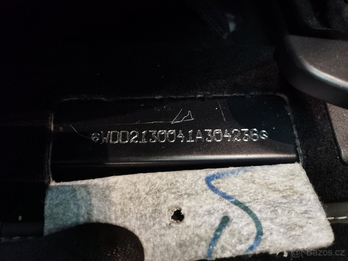 Mercedes E 220CDI - 11