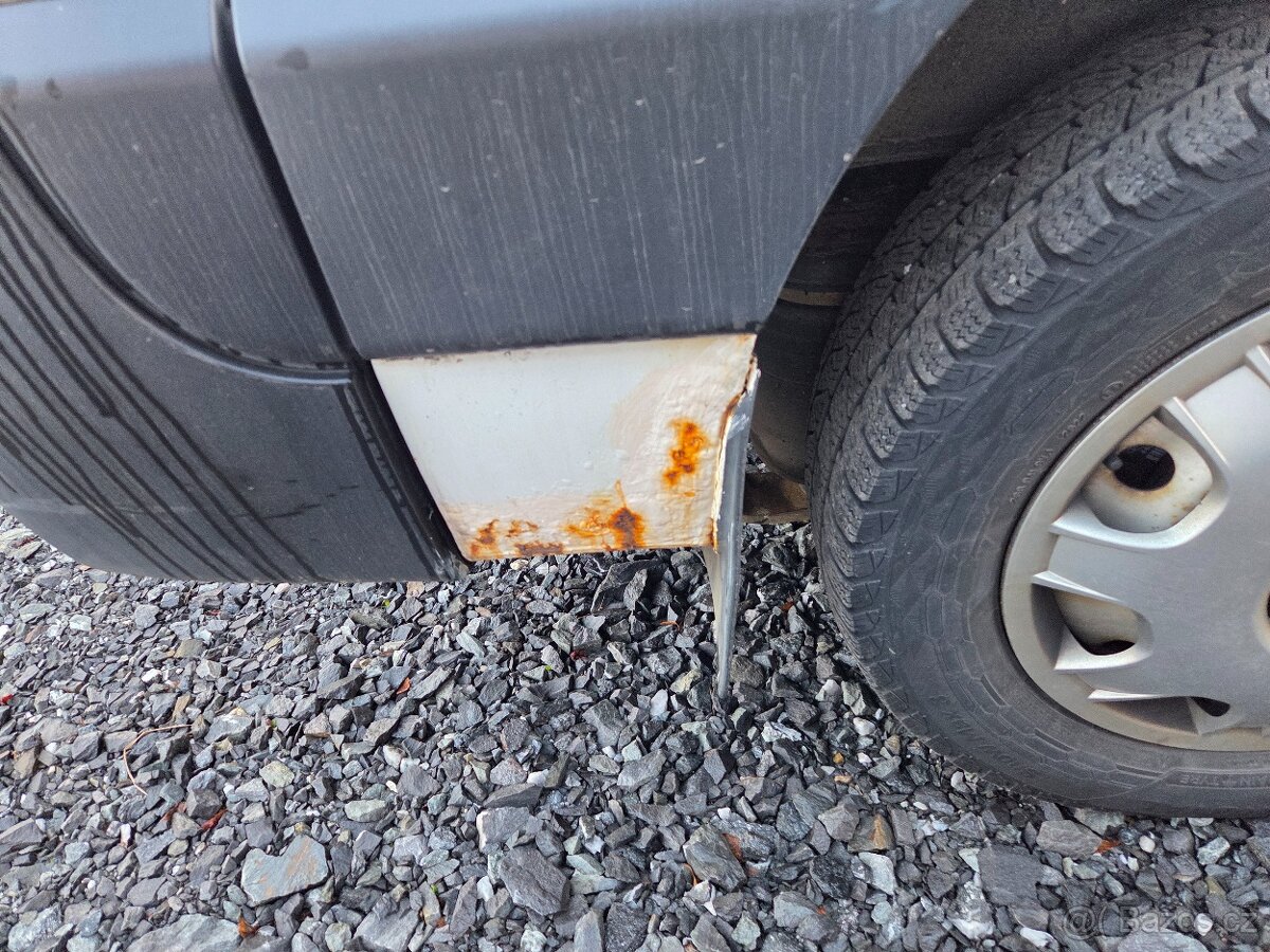 Dodávka, sanita Renault master - 11