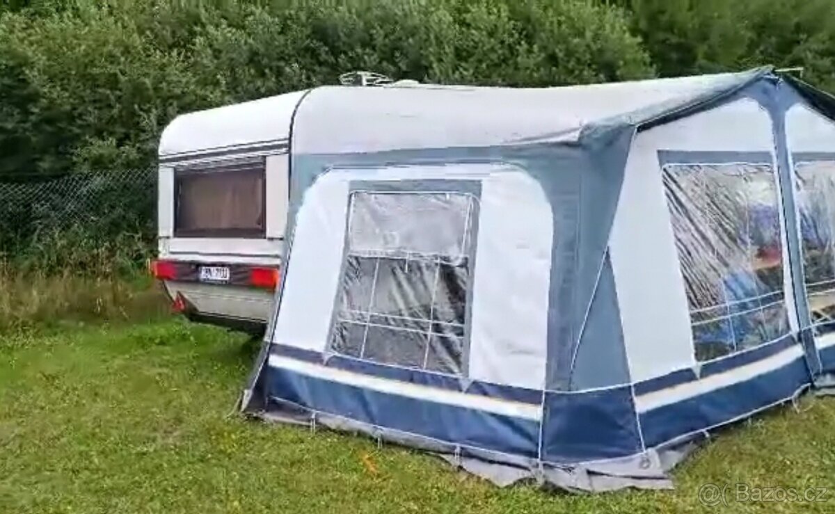Karavan Hobby 495 Prestige - SOLÁRY - 11