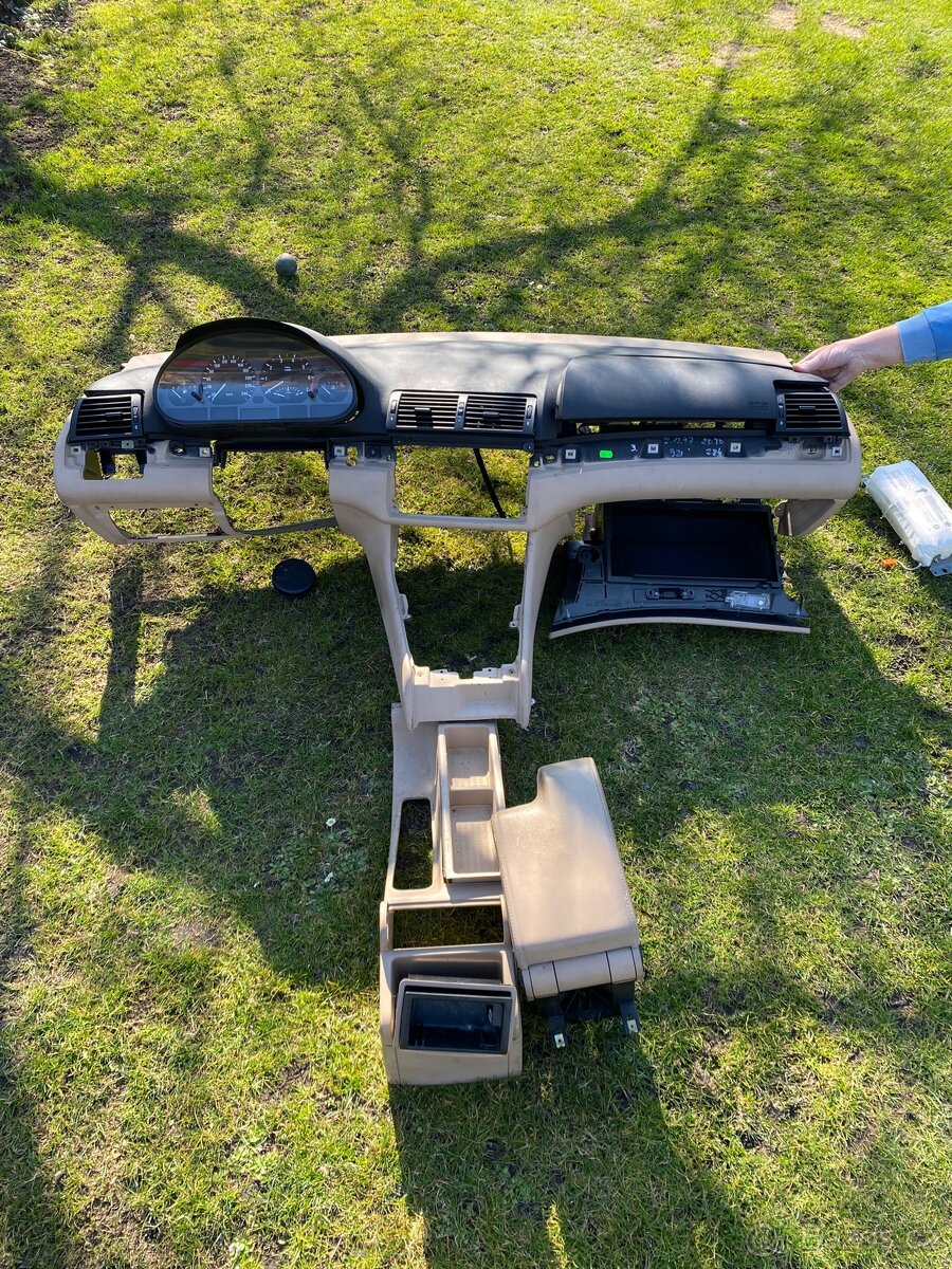 BMW e46 328i náhradní díly - 11