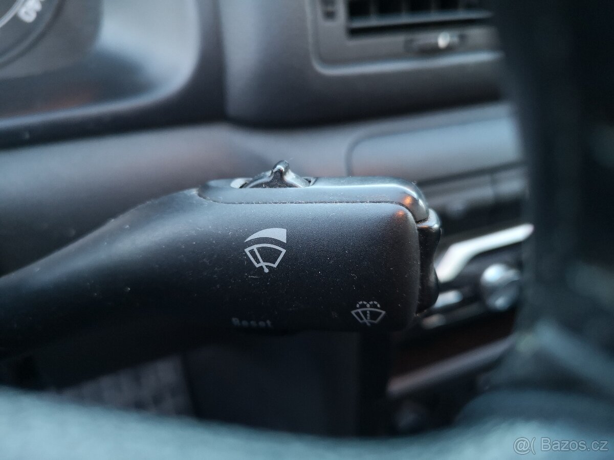 Škoda Octavia 1.9 TDi 74 kW Tour ČR. Rok 2010 - 11