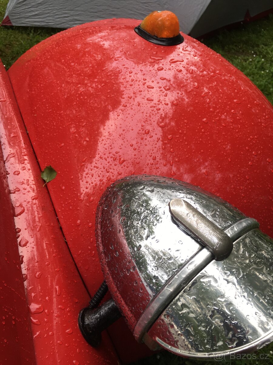 Burton Citroen 2CV kachna - 11