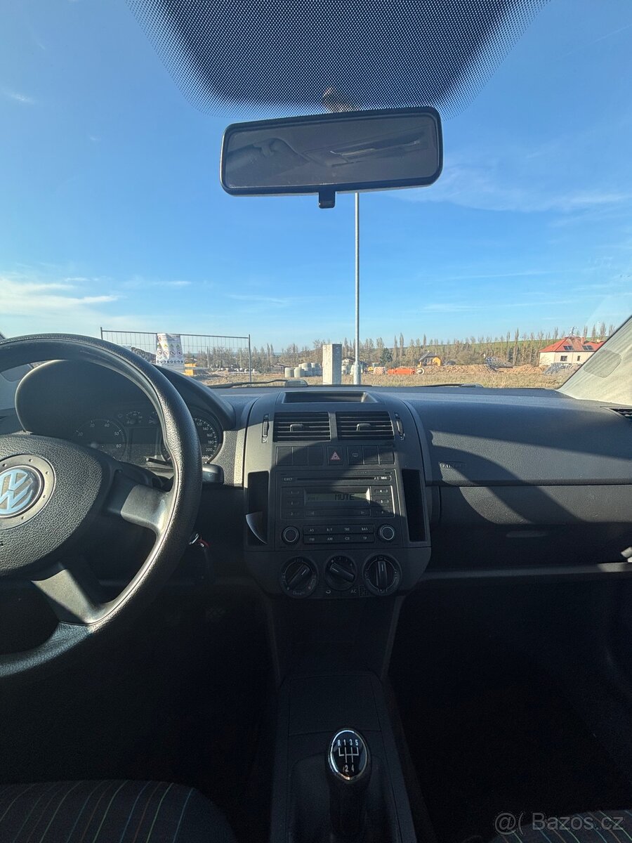 Volkswagen Polo r.v. 2005 - 11