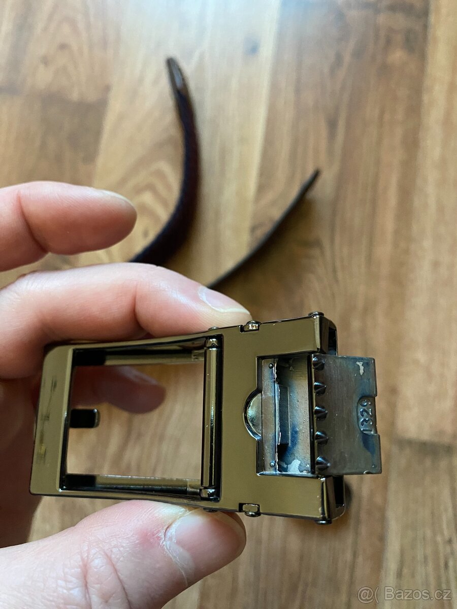 Nový dárkový set opasků BANDI - hnědý kožený, vínový pružný - 11