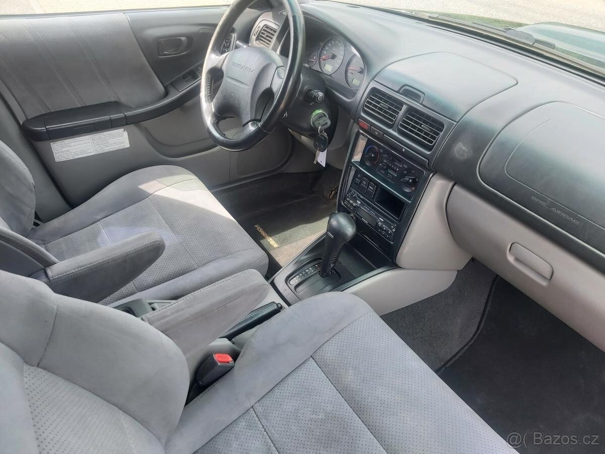 Subaru Forester 2.0i T - 11