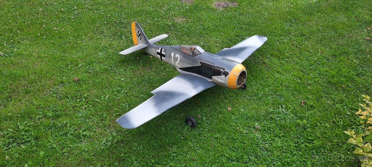 Maketa Focke-Wulf Fw 190 - 11