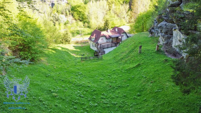 Prodej apartmánového domu Kokořínský důl - 11