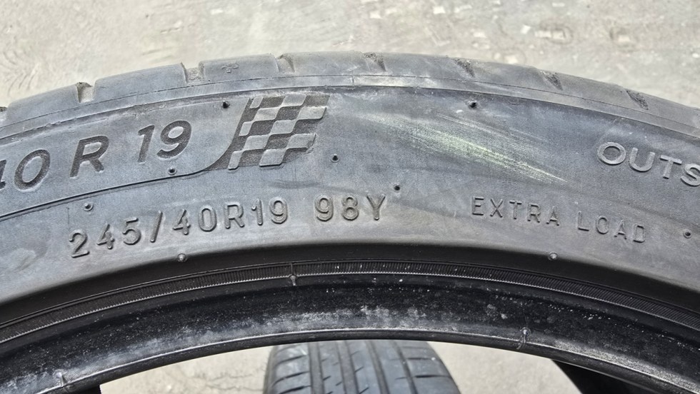 Letní pneu 245/40/19 Michelin Run Flat - 11