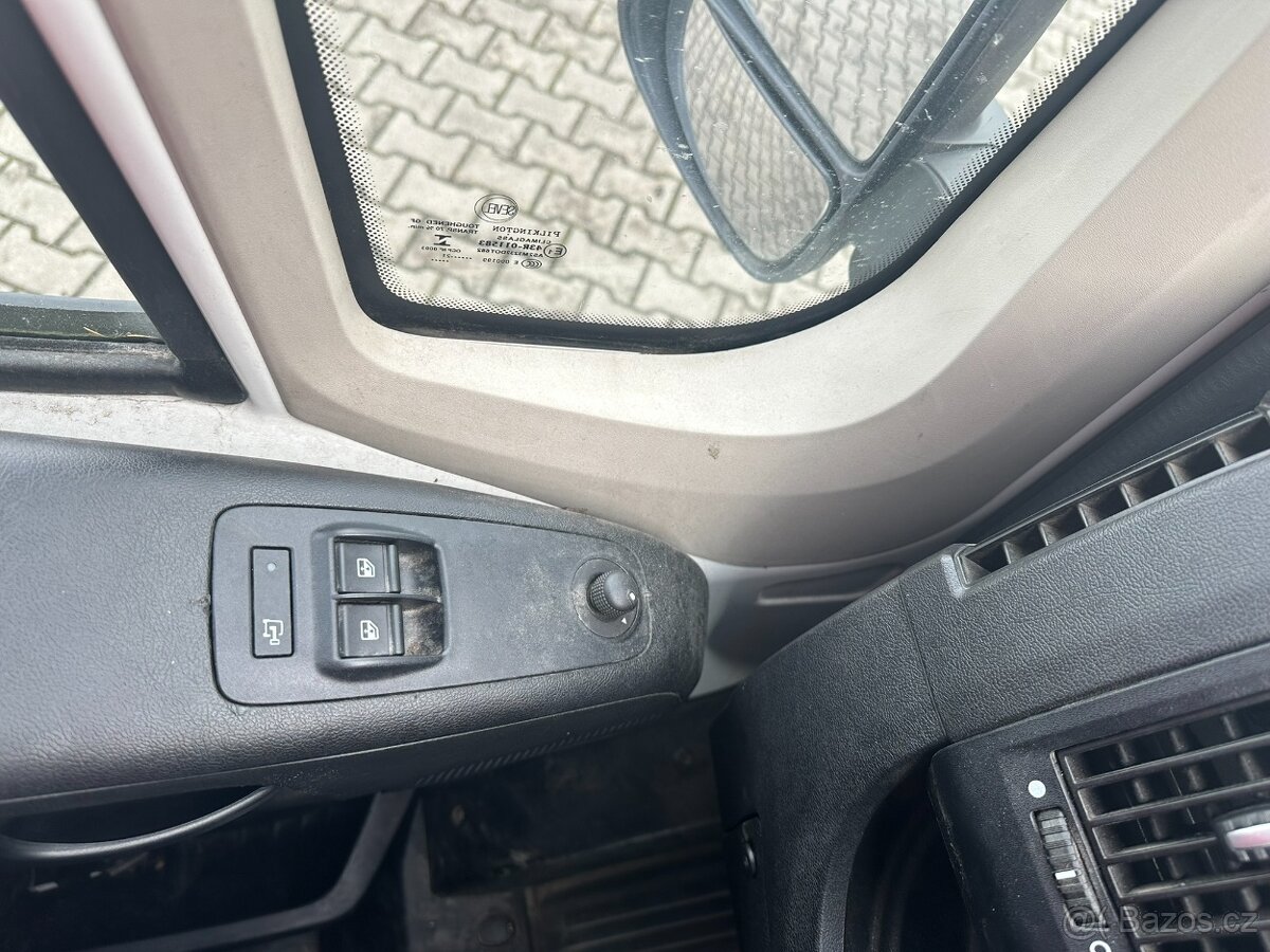 prodám Citroen Jumper 2,2 HDI L4H2 vadný motor - 11